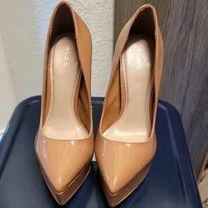 Aldo Heels - Size 7 - Tan